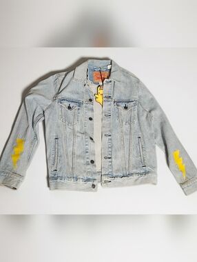 LEVI'S® X POKÉMON VINTAGE FIT TRUCKER JACKET - M